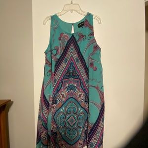 Sleeveless ladies summer dress